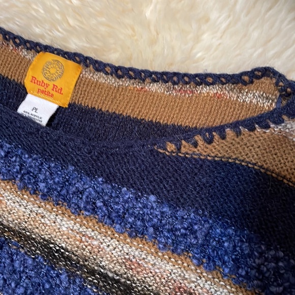 Short Sleeved Cropped Knit Sweater Top by Ruby Rd. / Size Large - Picture 5 of 8